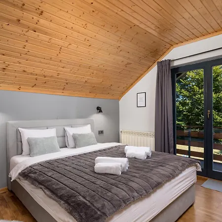 Chalet Mint